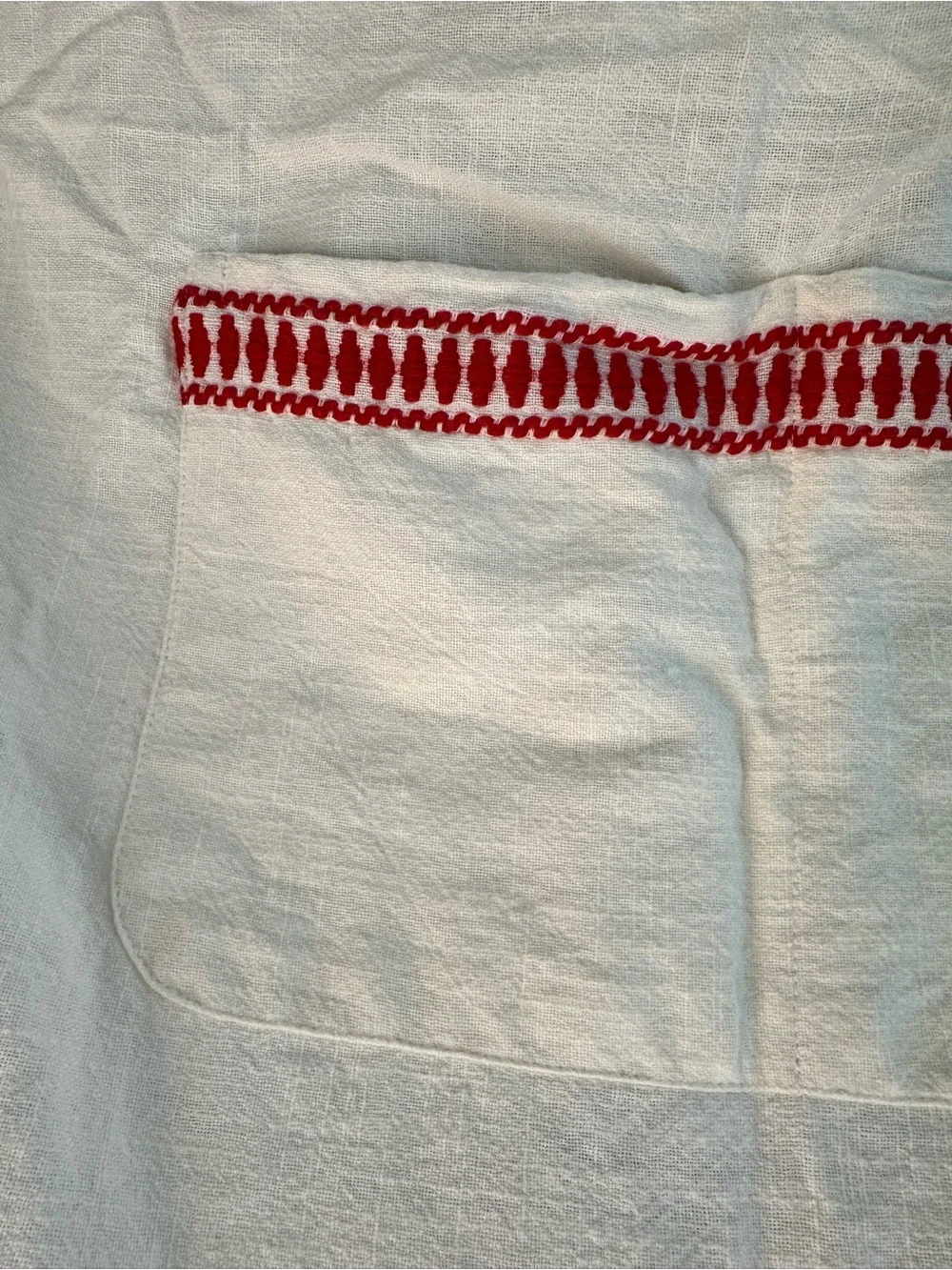 Hearth & Hand with Magnolia Apron New ‘sour cream & red’